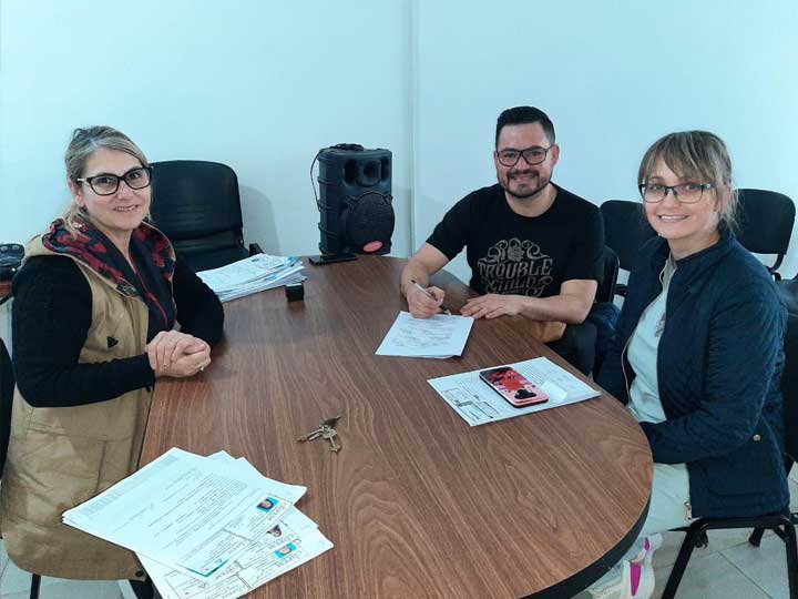 Firma de contrato: Construcción sede propia de ColPEM